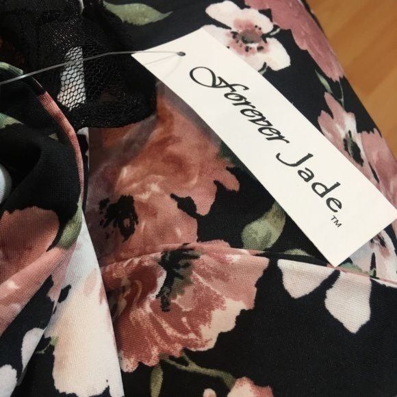 Cold Shoulder by Forever Jade L - Picture 4 of 6